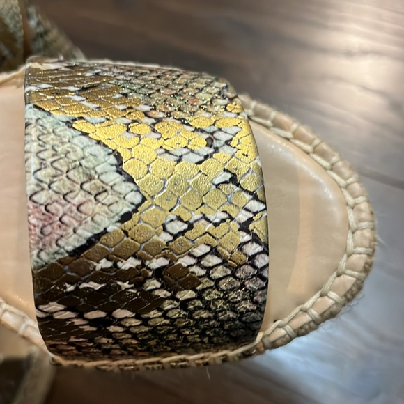 NWOT Franco Sarto wedges sandals - Picture 9 of 10